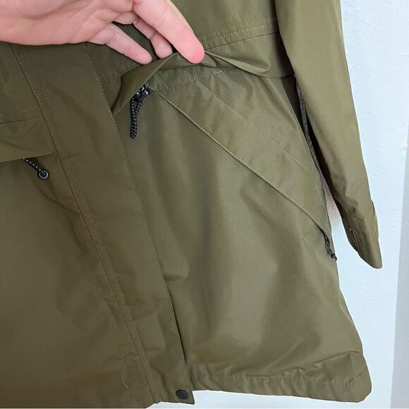 Eddie Bauer Rainfoil Trench Coat in Olive Green PETITE - Picture 9 of 13